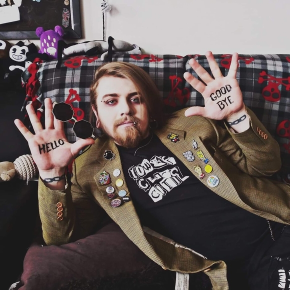 Meet your Posher, Carnage - Picture 1 of 1